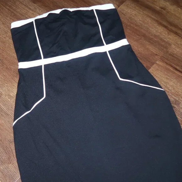NWT Womens Express Black White Trim Stretch Knit Convertible Strapless Dress 12 - Picture 2 of 5